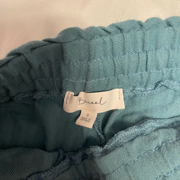 Boutique shorts! - Picture 2 of 3